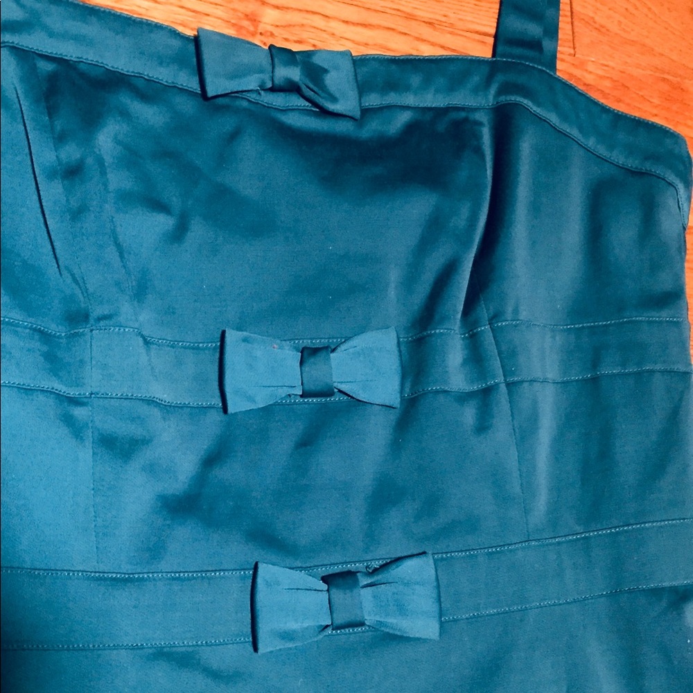 women’s dress, cute bow dressy or casual nice for spring summer